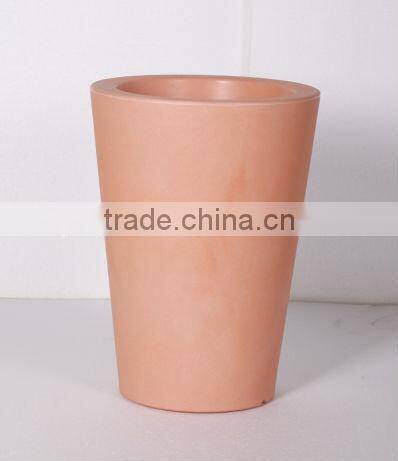 Rotational molded illuminated plastic pots
