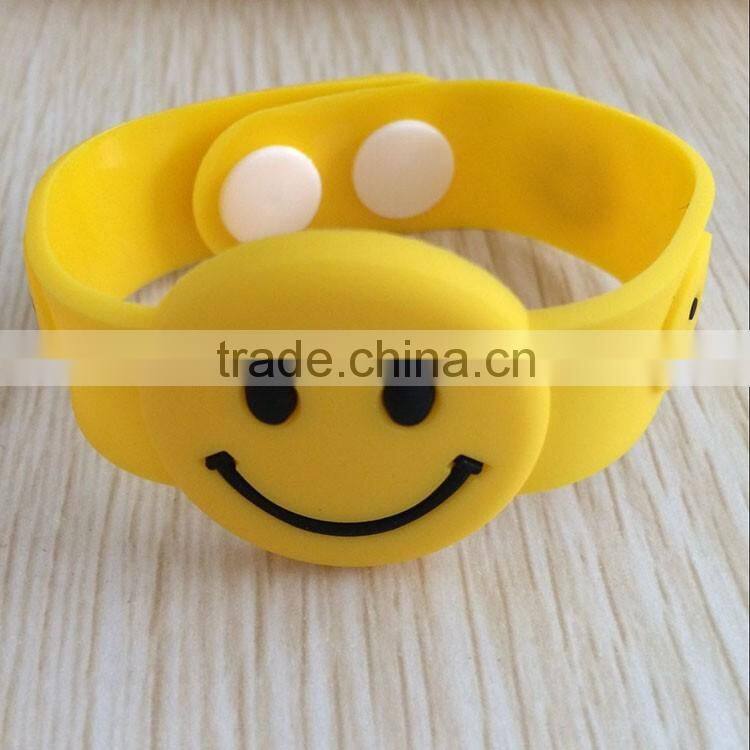 Funny Pvc Emoji bracelet