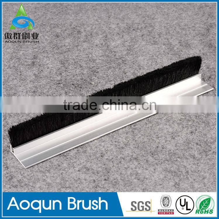 Customer-design flexible brush door weather metal strip brush