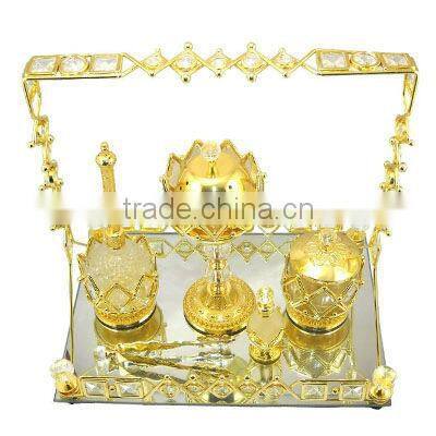 2016 latest fancy dinnerware sets with decorative mirror base