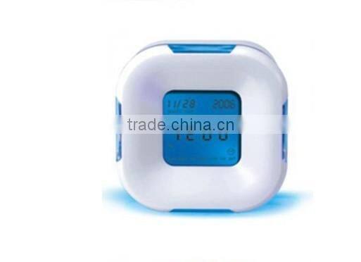 2015 hot sale four way led digital color change clock