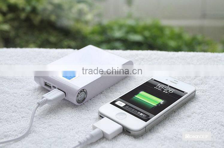 Led light indicatiors double usb cables portable power bank 5800mah convenient carrying power bank