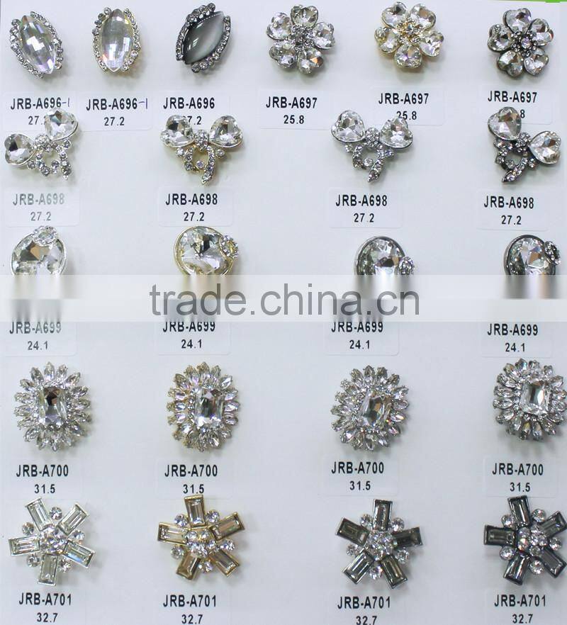 Wholesale High Quality Gold Shinning Alloy Rhinestone Button for Garment in Bulk