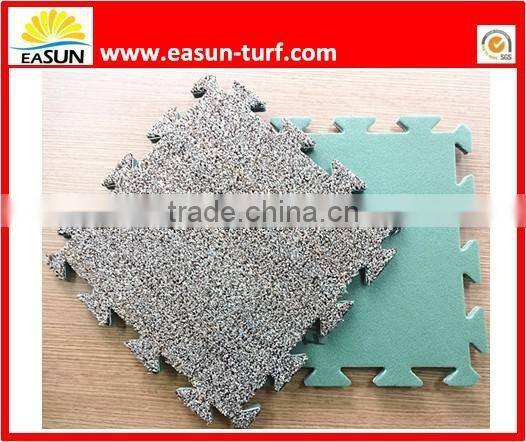 Interlocking Artificial Grass Puzzle Mat with waterproof XPE foam Backing