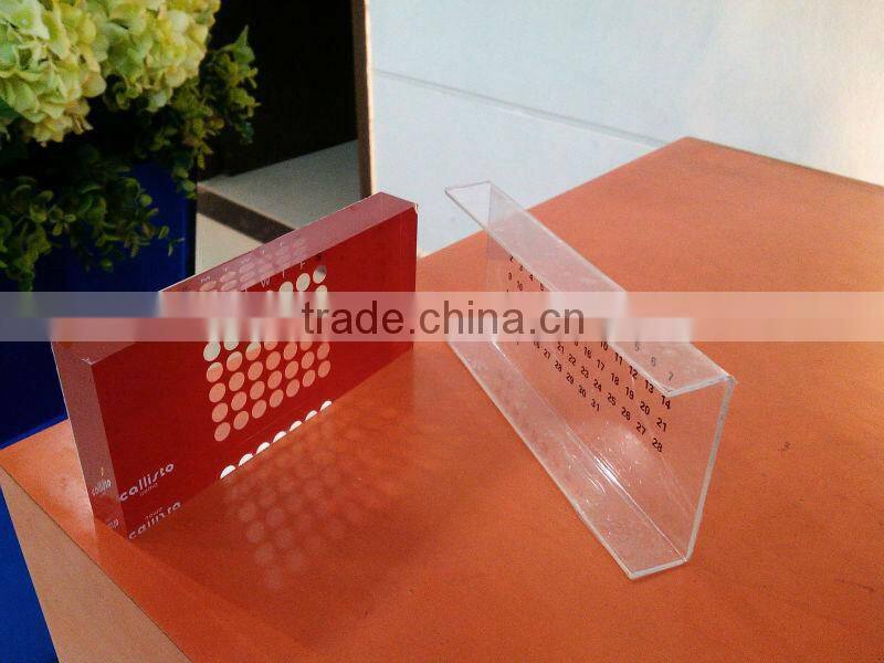 2014 Custom-made Desk Calendar Designs for Wholesale