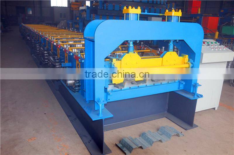 High Quality ZT688 720 Metal Floor Decking Roll Forming Machine