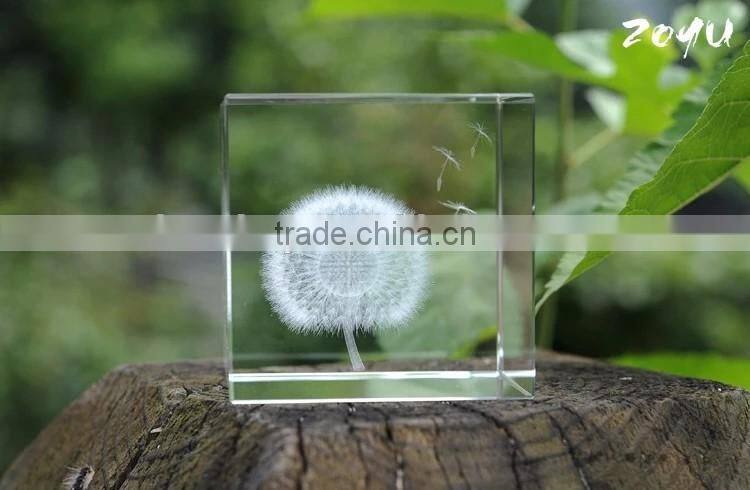 Desktop 3D k9 Crystal Glass Cube With Dandelion Figurines Inside For Souvenir Gifts