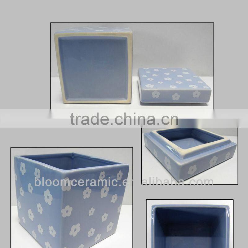 Chinese condiment canister