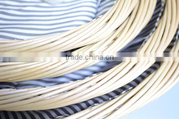 Wholesale custom cheap comfortable fabric sponge cushion rattan handmade cat dog basket