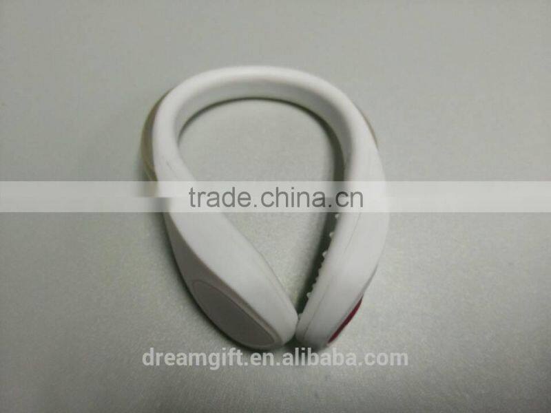 2015 New design flashing SHOE HOLDER fit for outdoor sports products running riding light in the night