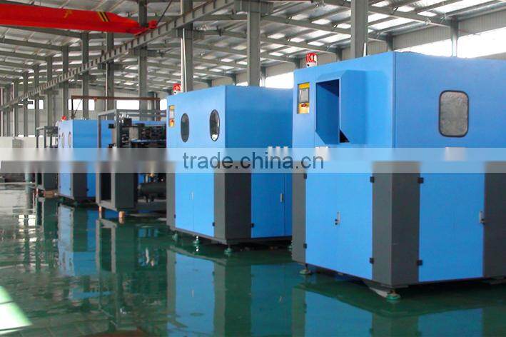 Latest technology full automatic hydraulic system pet blow moulding machine in hot sale