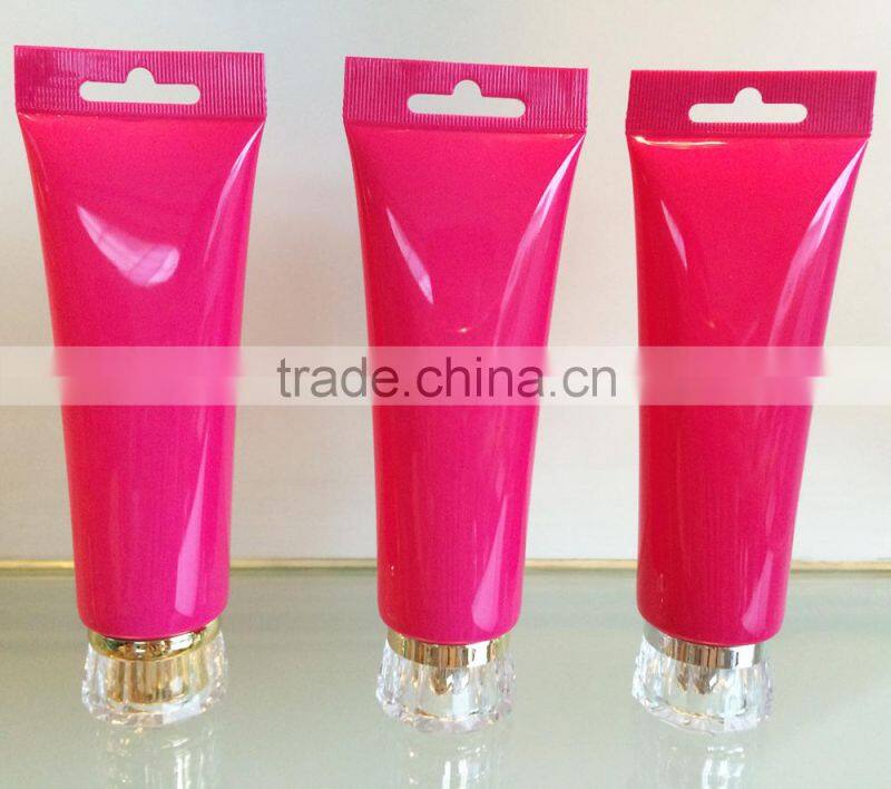 Special sealing way for cosmetic plastic tube