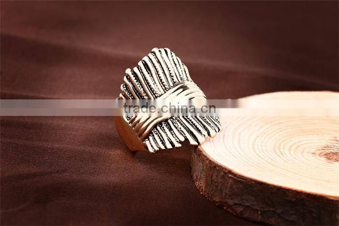 Fashion jewellery zinc alloy latest ladies finger gold ring design