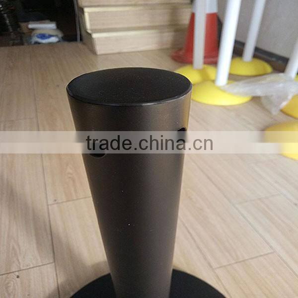 Black Iron Crowd Barrier