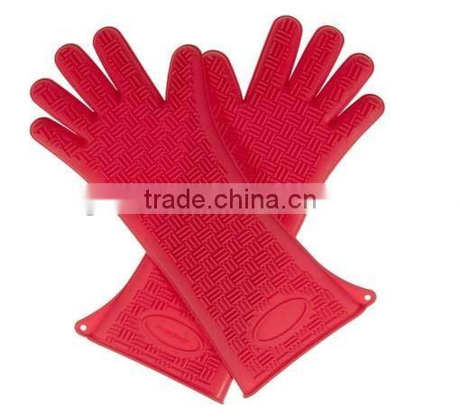 Kitchen Haven Silicone Oven Mitts and Heat Resistant Cooking Gloves, Red Pair of Cute Oven Gloves