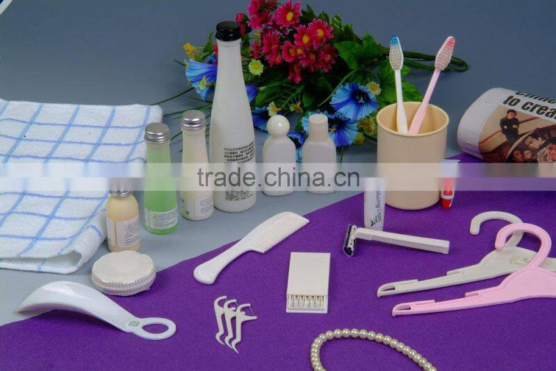 Biodegradable needle box made from cornstarch