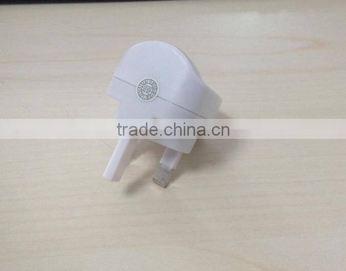 Charging Convenience Travel USB Mobile Charger UK Type Output 5V 1A Use for Mobile Phone