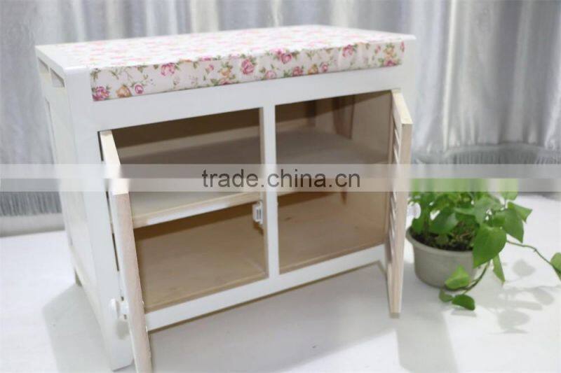 Wooden shoe cabinet with doors