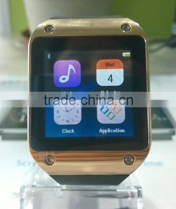 PW305 Smart watch 400mAh Sync with cellphone Calling/massage/phonebook/Social notice/Weather. Music &Cam. Control/Pedometer