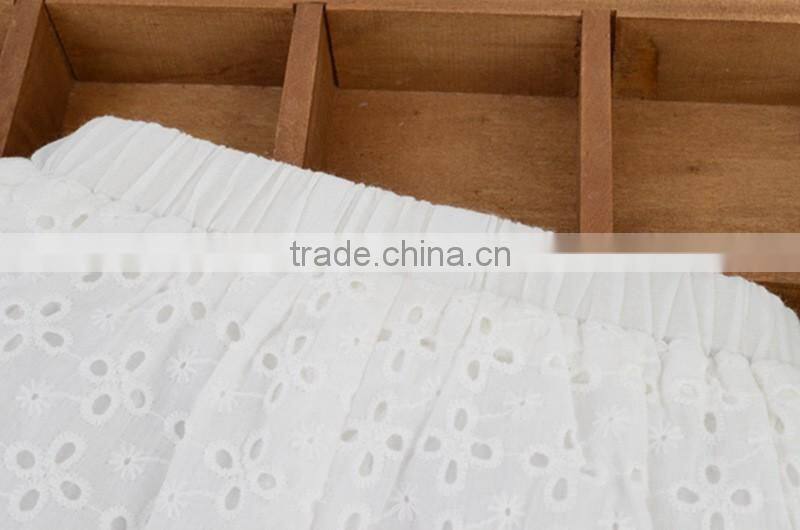 New Korean Cute Baby Girl Beaded Clothes Shorts 2016 New Summer Girl Ivory Corchet Pearl Pants Lovely Little Girl Short Pants