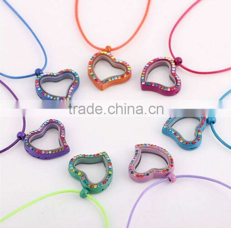 2015 new arrival colorful heart shaped floating lockets necklace