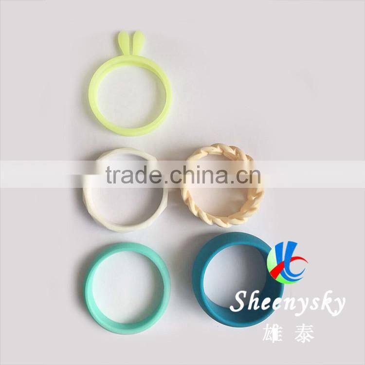 Custom factory made cheap free samples silicone wristband