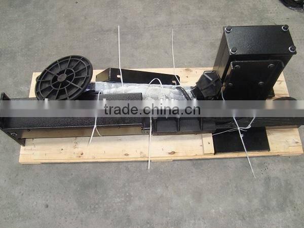 Advanced hydraulic tire changer with two help arms