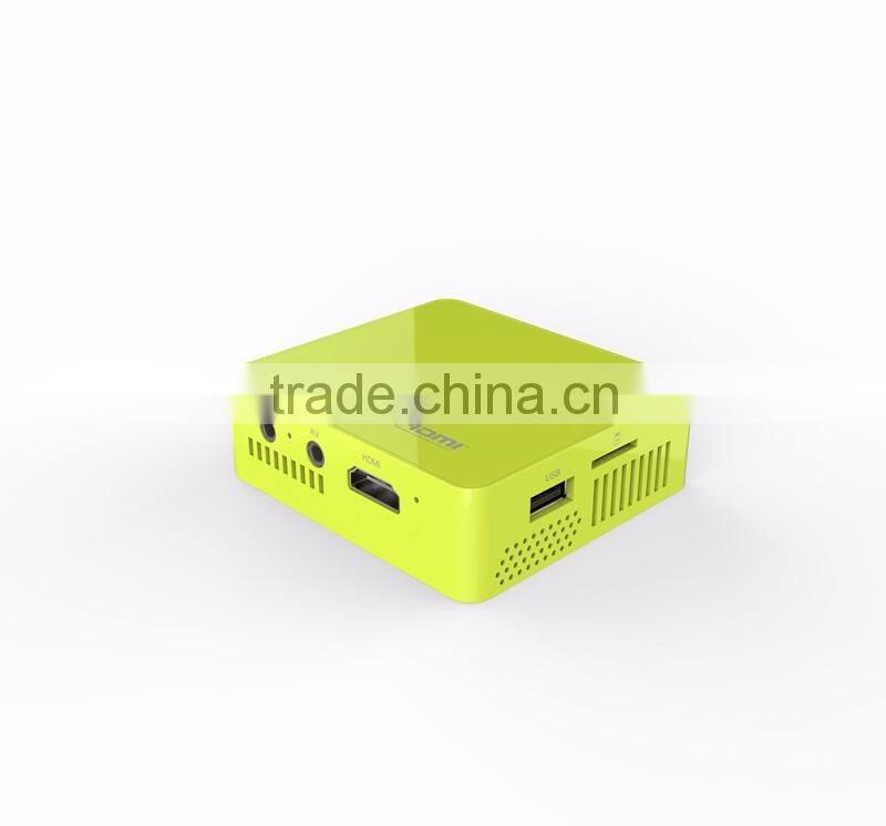 Good Price Professional 800 Lumens DLP Projectors Battery Build-in with USB TF AV HDMI Unic Uc50 Projector