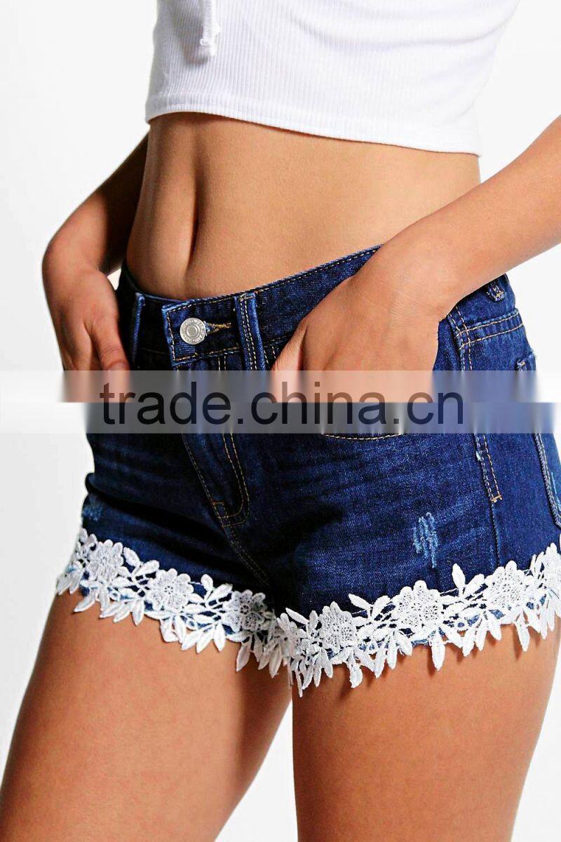 New design fashion women hotpants crochet trim women denim shorts
