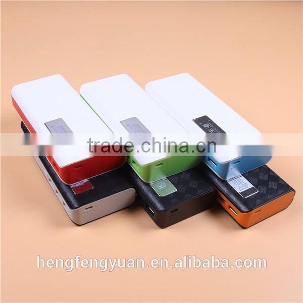 Factory Direct 3 USB 15000mAh Power Bank with Camping Lantern