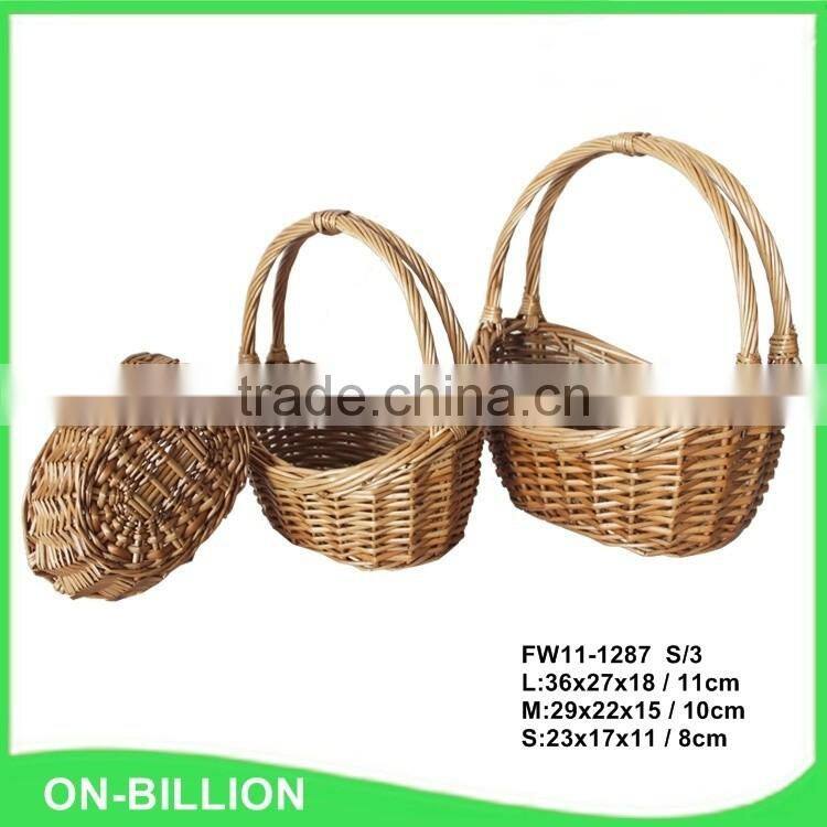 Handled customized boat shape wicker basket gift