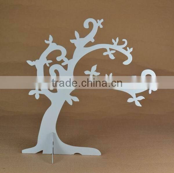 3D tree jewelry display