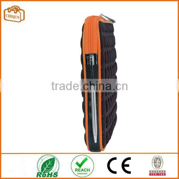 439633 Tablet Bubble Case - Black, Orange