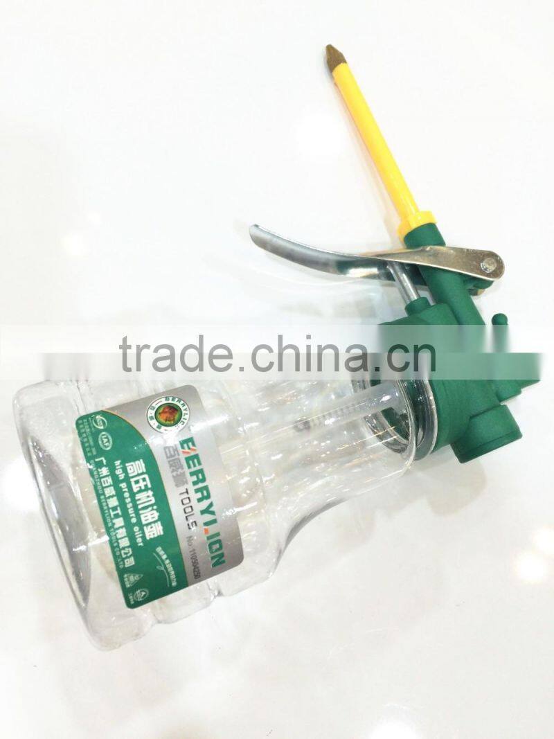 BERRYLION cheap price plastic long spout 350g with crystal tank