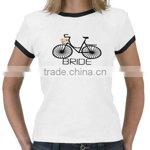 WOMENS T SHIRT WITH CROCHET FLOWER