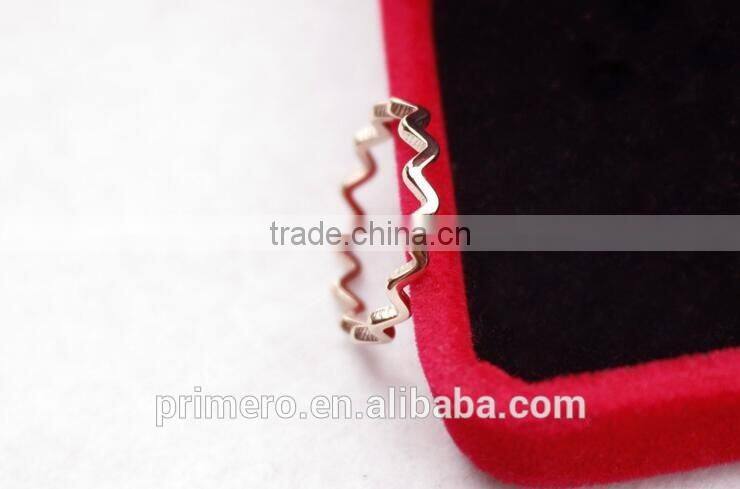 Latest Designs Women's Wave Finger Rings for Girls 18K Rose Gold Plated Stainless Steel Jewellery/Jewelry