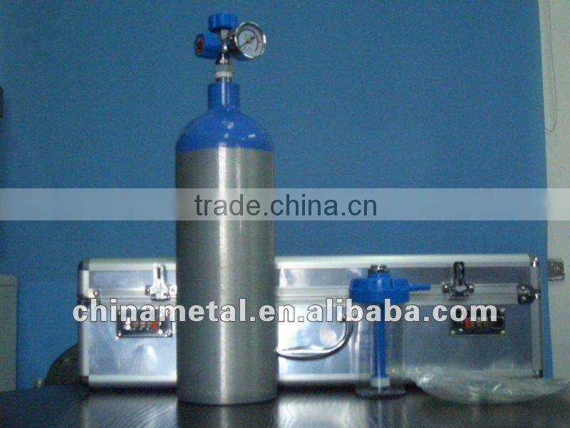 Medical portable oxygen breathing apparatus