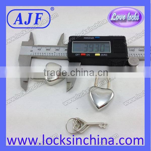 AJF fast delivery Heart Shaped Mini Diary Key Lock
