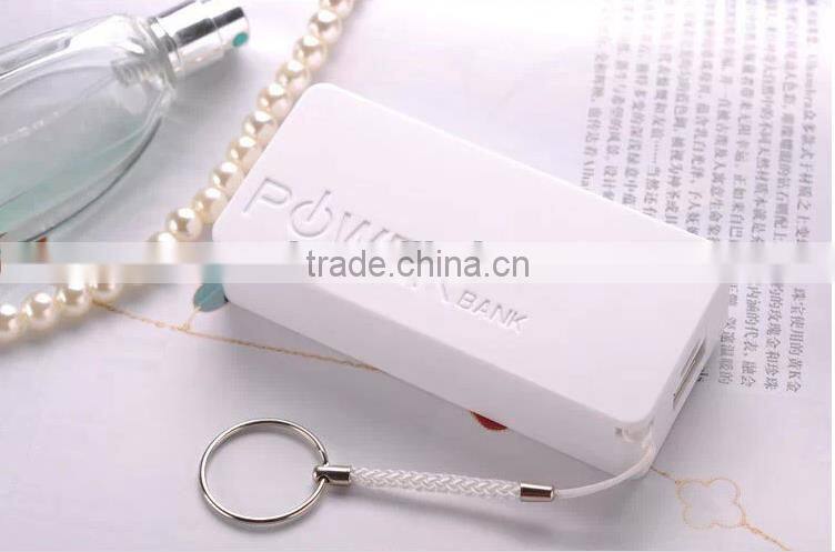 hot selling slim perfume power bank 2600 mah mini universal portable mobile charger