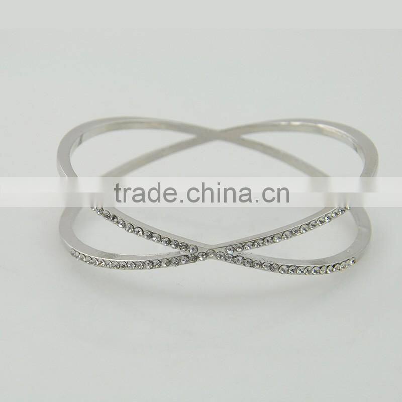 Silver Personalized Women Bracelets With X Shape Crystal Design Bangles