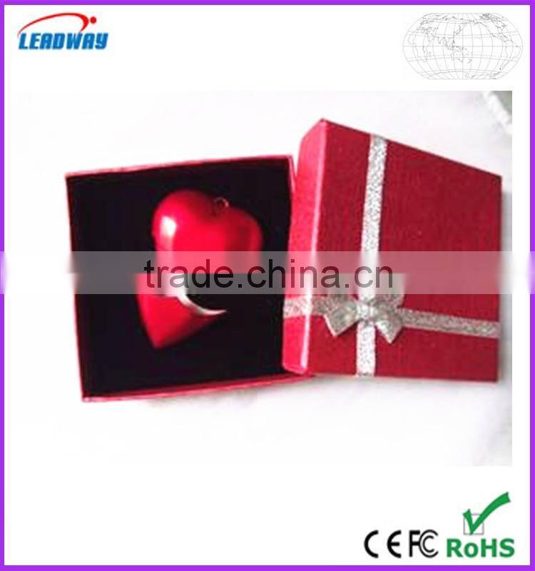 Best wedding souvenirs for guests heart USB flash disk
