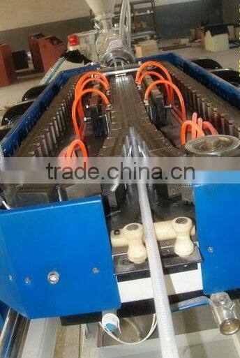 PE Corrugated Pipe Extruding Machine