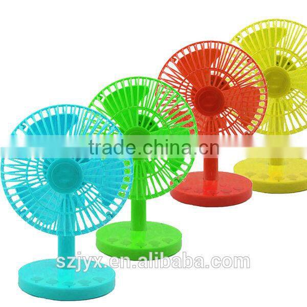 Jyicoo USB & Battery Power Souring Voice Activated Oscillating Fan Mini USB Portable Fan