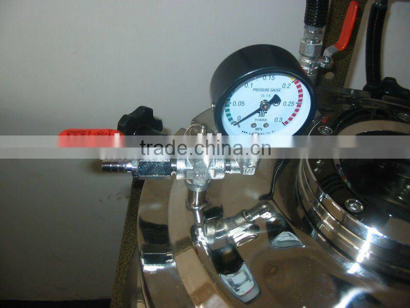 Chinese herbal decocting and package combination machine