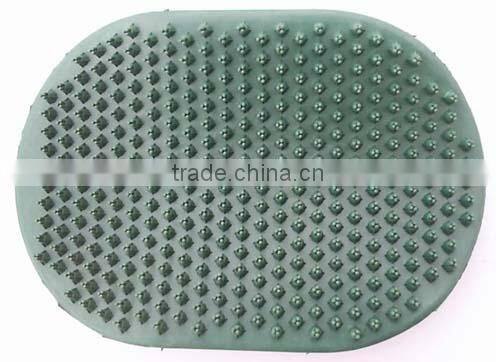 Rubber horse Curry Combs