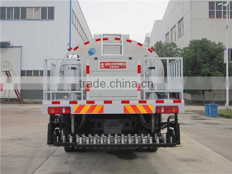 Dongfeng TIANJIN 8000L asphalt distributor for sale