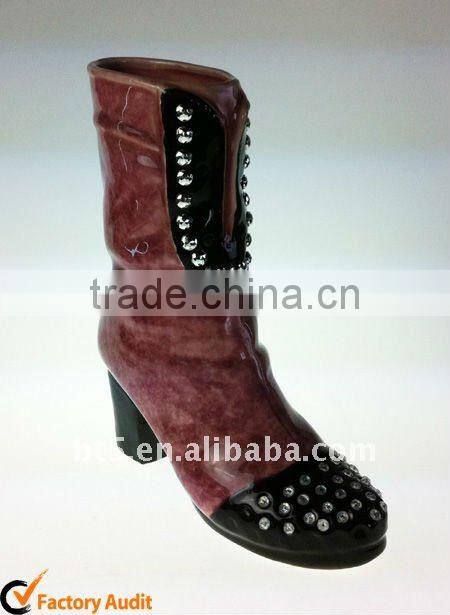 Grils fashion boots ceramic flower vases