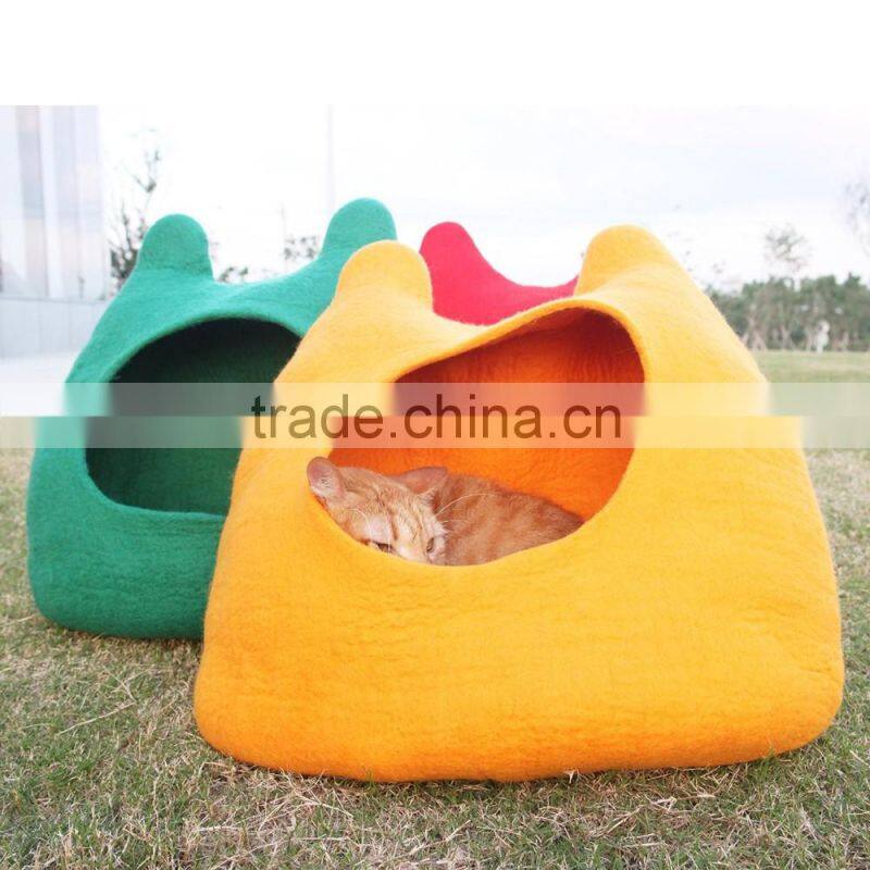 Cats House Handmade Cat Bed Natural Wool Felt Comfy Cave for All Cats and Small Dogs Machine Washable