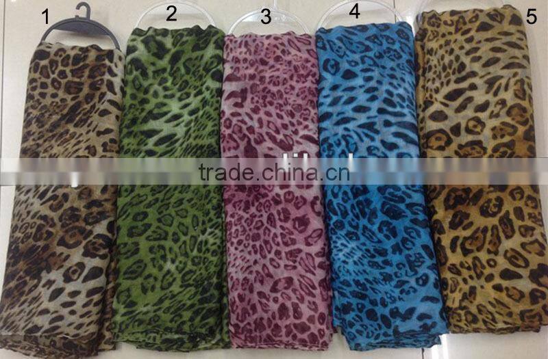 Fashion high quality 100%polyester printing leopard new scarf STOCK!