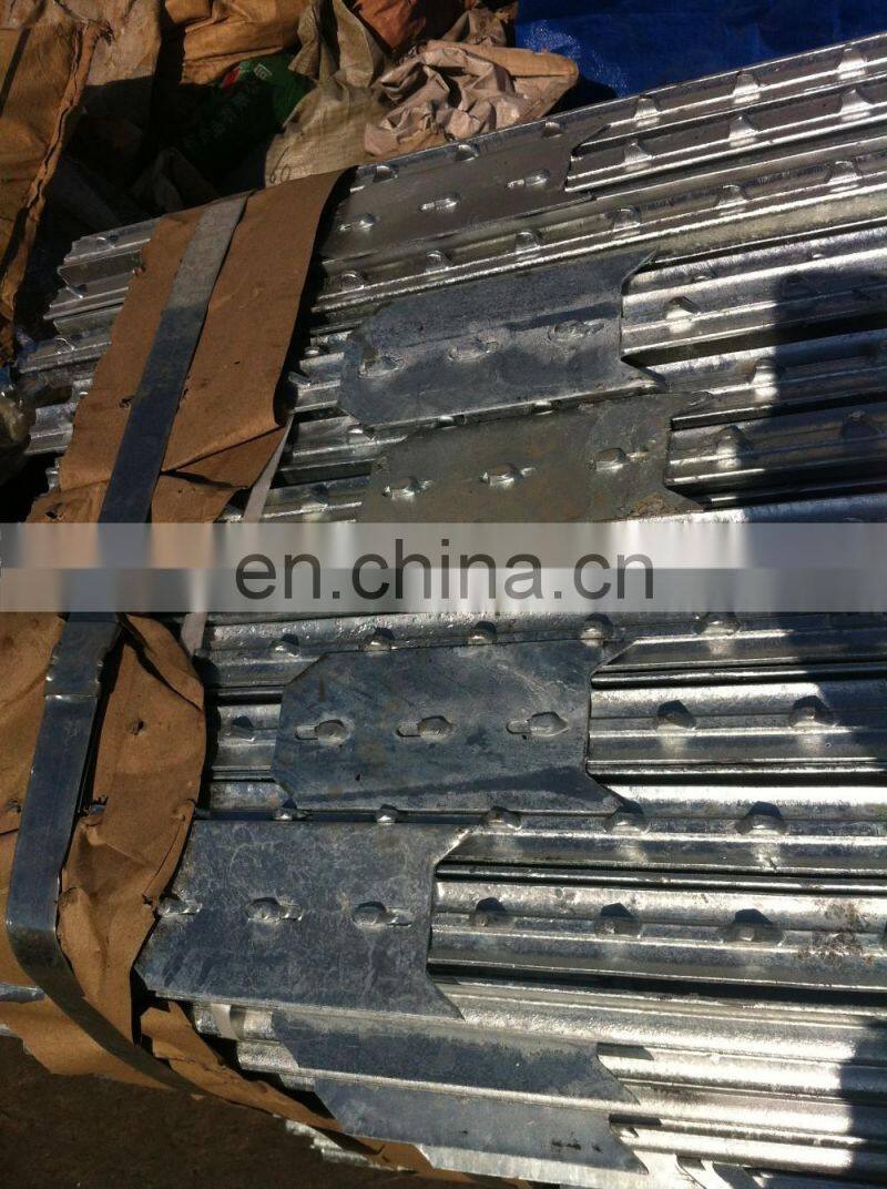 metal studded t post with spade